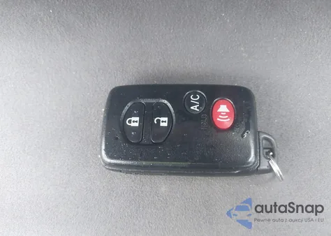 2012 Toyota Prius Plug-In z USA, uszkodzony, nr VIN JTDKN3DP2C3017856